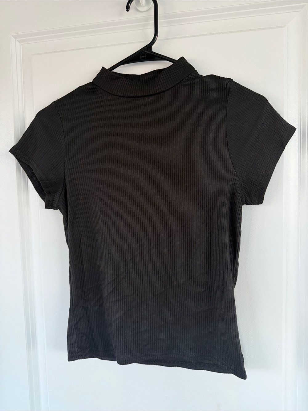 Ribbed Mock Neck Short Sleeve Top - Black